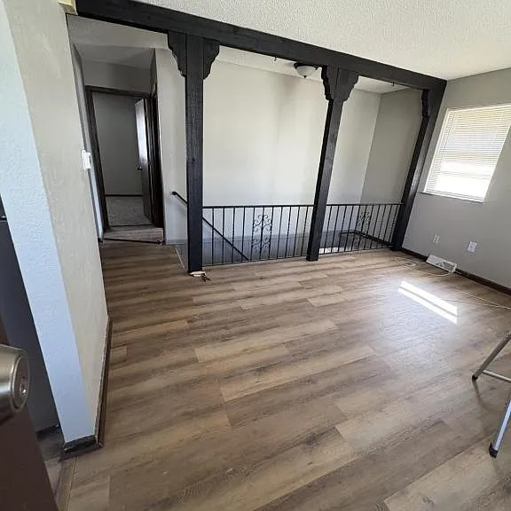 339 N Downey Ave — Photo 1