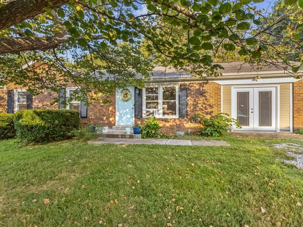 74 Branstetter Park Rd, Summer Shade, KY 42166