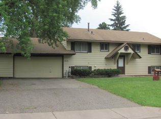 1825 Yellowstone Trl, Minneapolis, MN 55444