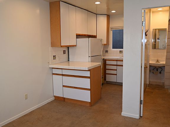 5th image of 5131 Long Branch Ave #5131