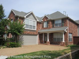 9231 Jasmine Ln, Irving, TX 75063
