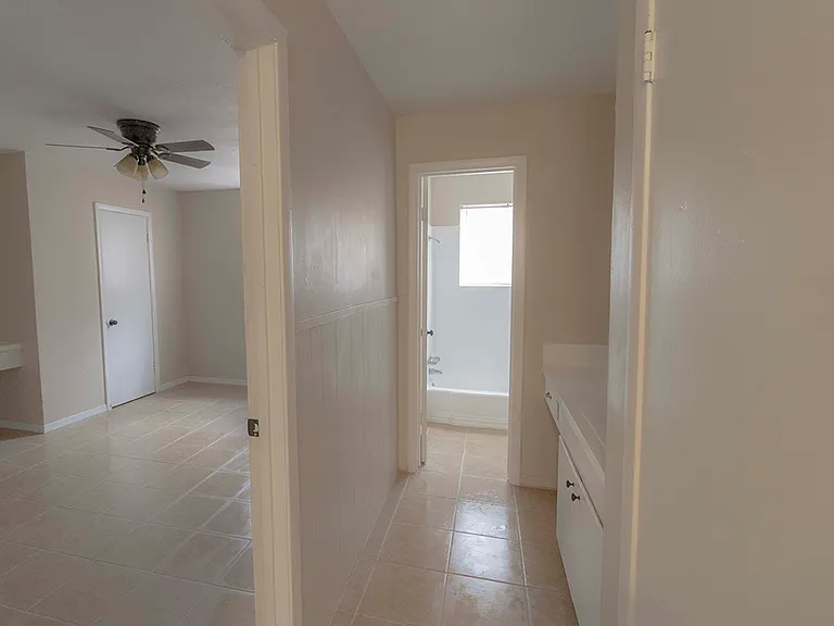 1906 Thonig Rd #3 — Photo 6