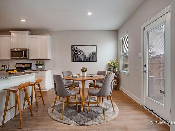 4th image of 1300 Windermere Way