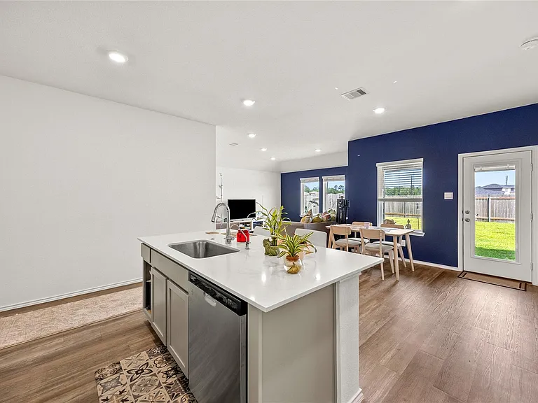 15726 Majestic Evergreen Way — Photo 10