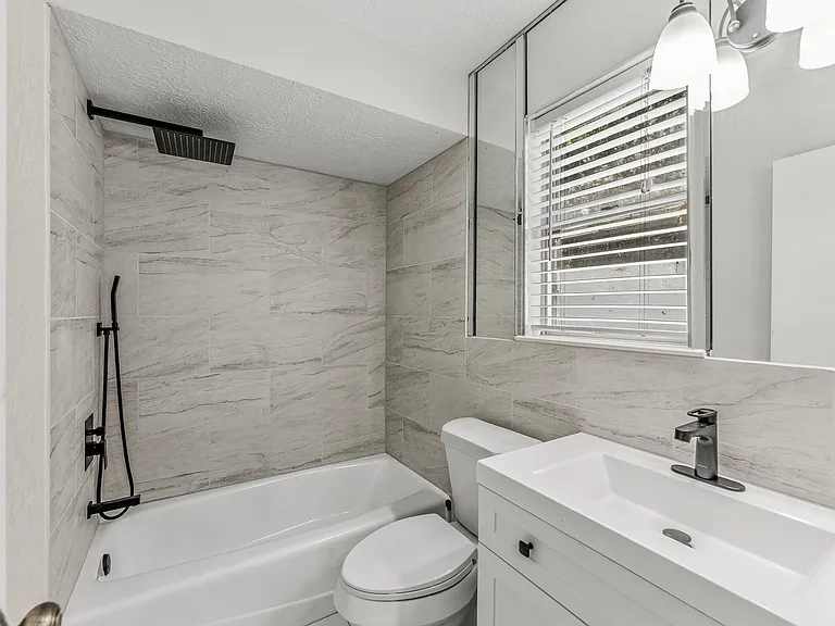 401 Woodmont Dr — Photo 25