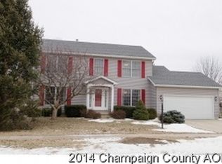 802 Pheasant Ln, Savoy, IL