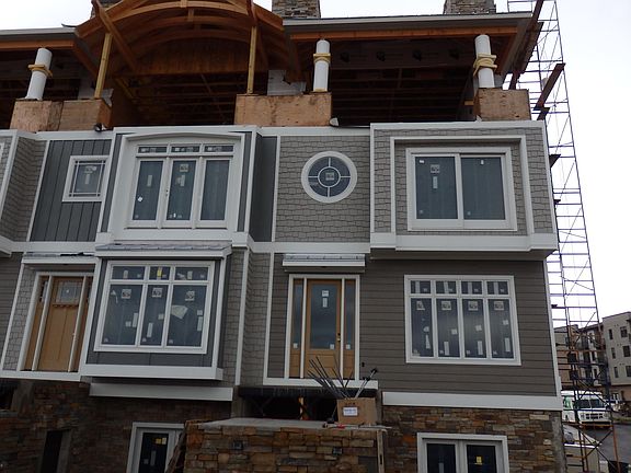 3rd image of 790 Latitude Cir #5