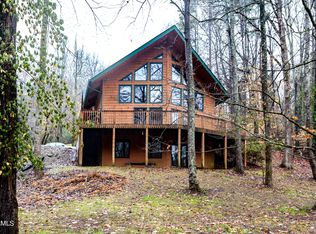 4270 Foxhills Dr, Louisville, TN 37777