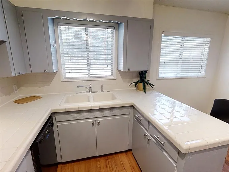 3011 Whitis Ave #204 — Photo 4
