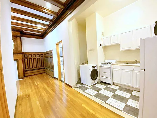 Rented by Manhattan Spaces | media 2