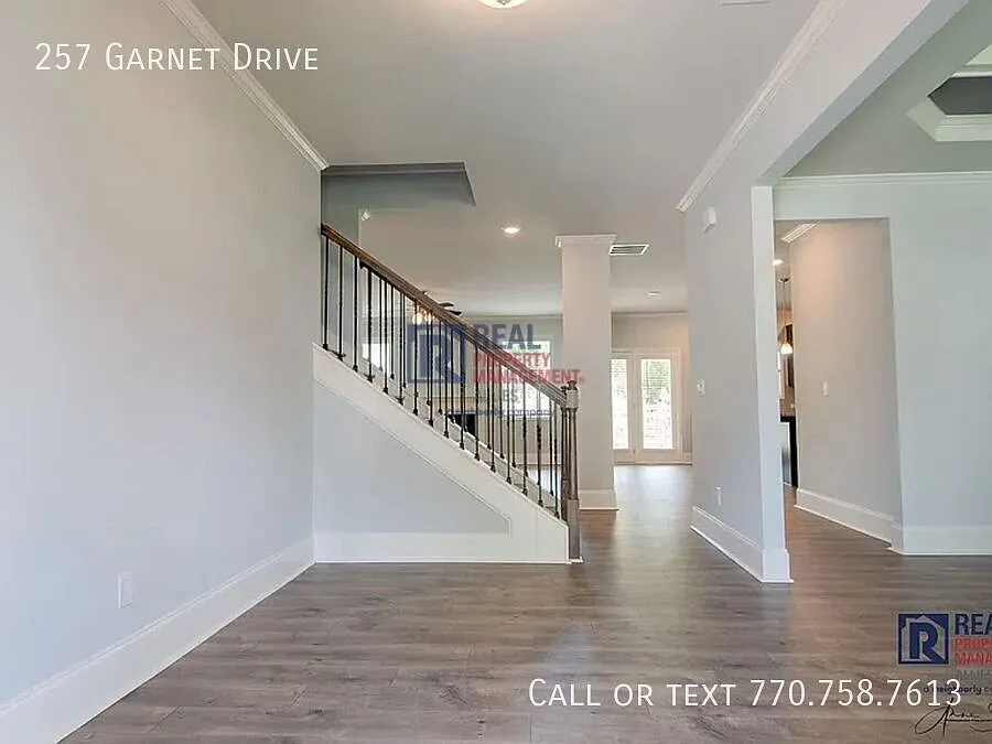 Wildbrooke Subdivision Luxury Home — Photo 2