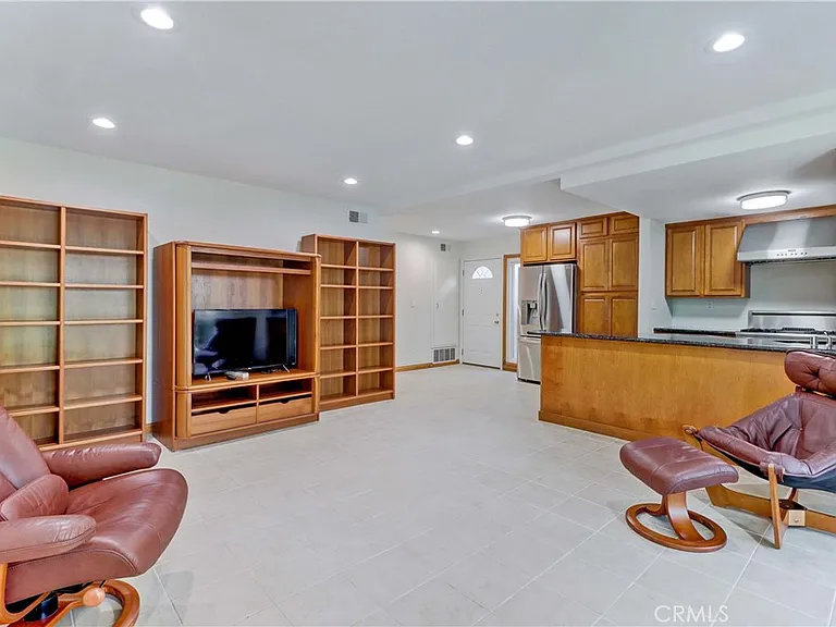 3050 S Bristol St #4D — Photo 3