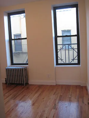 Rented by The Dermot Realty Management Company | media 37