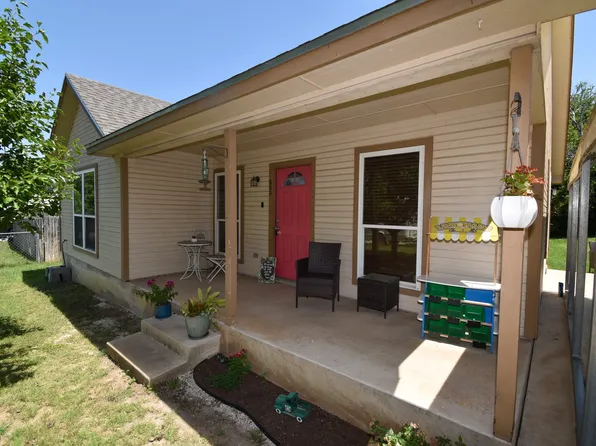 603 W 7th St, Brady, TX 76825