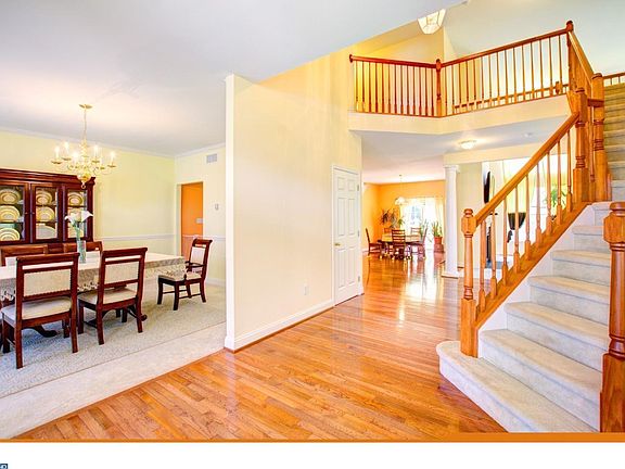 3rd image of 115 Haut Brion Ave