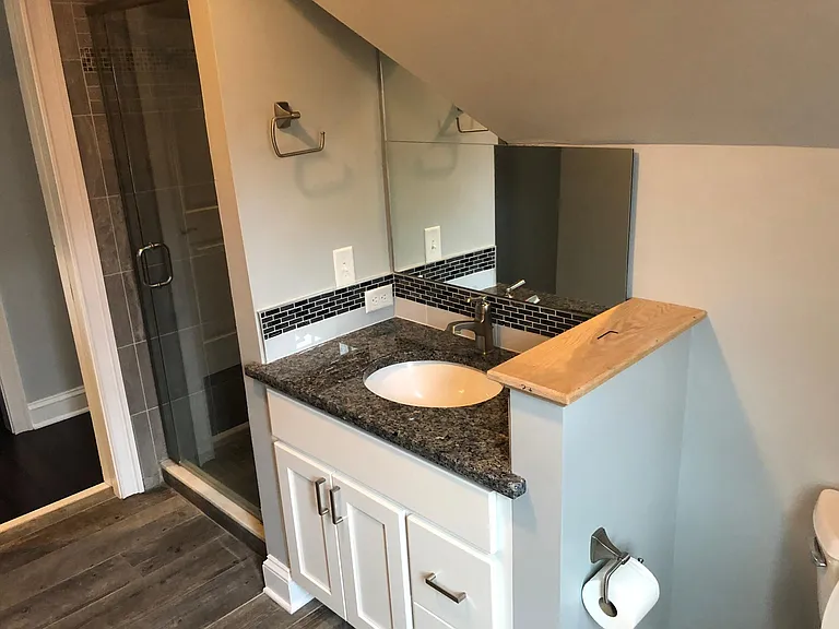 115 S Lake Ave #5 — Photo 9