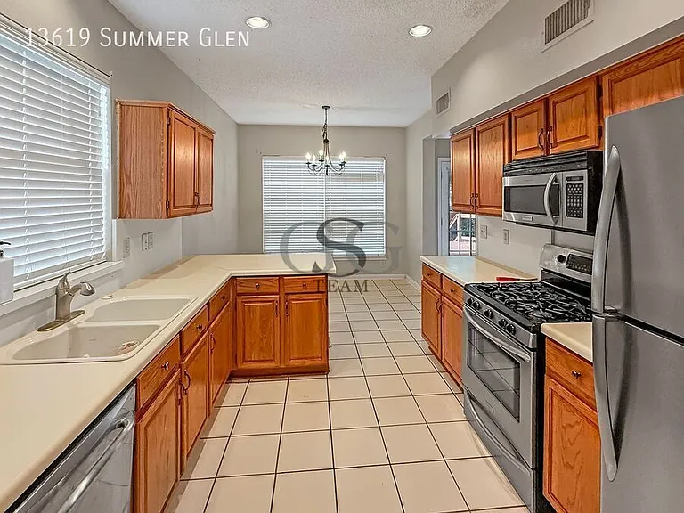 13619 Summer Glen Dr — Photo 4