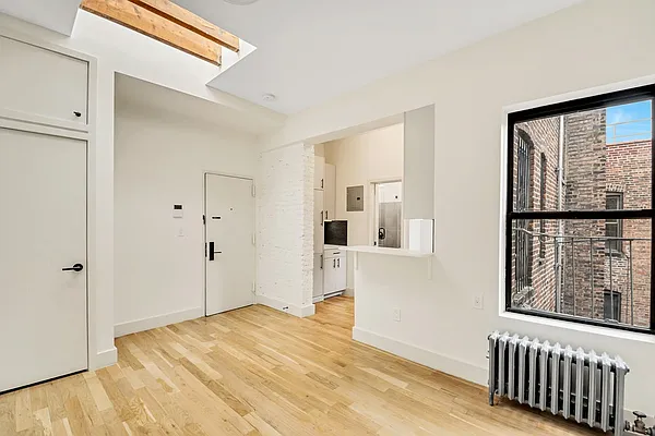 Rented by Bold New York | media 8