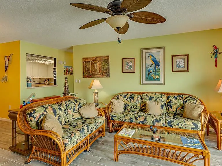 4900 Brittany Dr S #411 — Photo 3