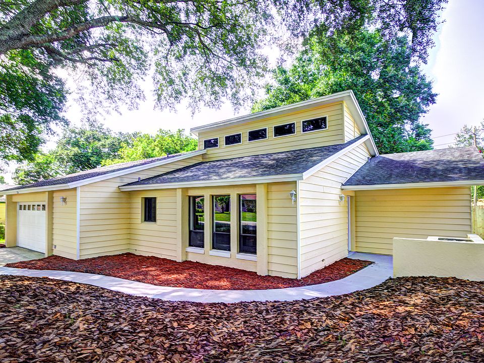 1st image of 124 E Cumberland Cir