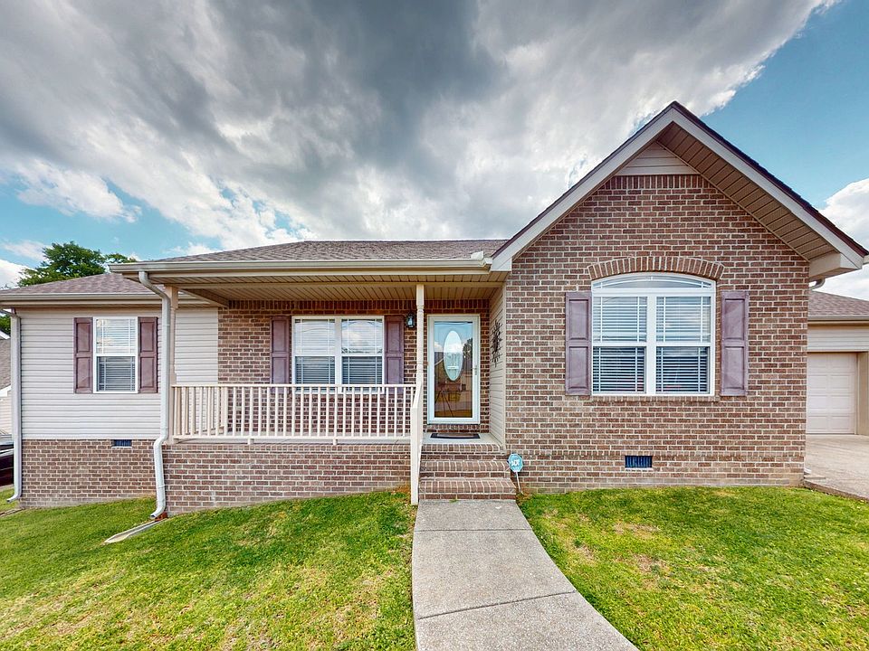 1st image of 1009 Halverson Dr