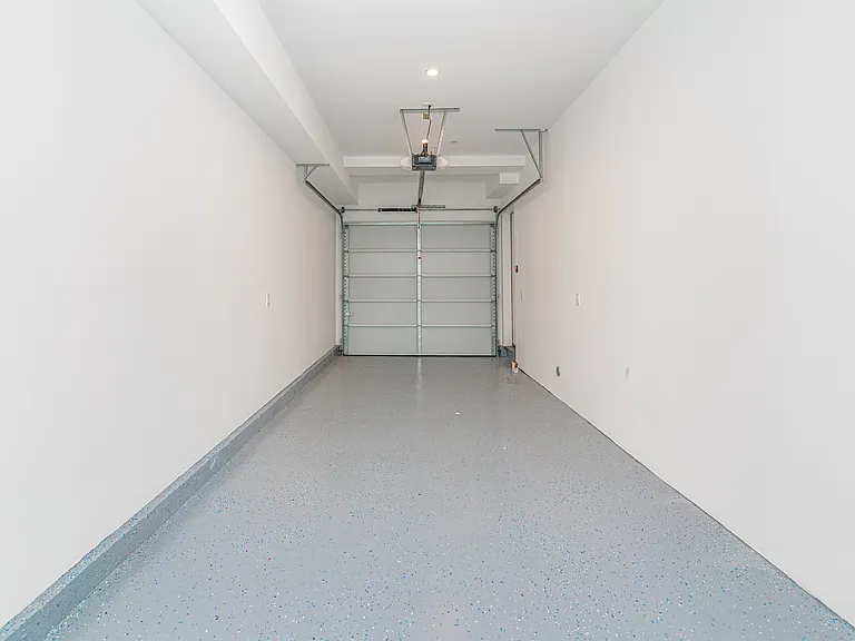 1342 Portia St — Photo 38