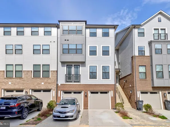2376 Stella Pl Unit 19, Alexandria, VA 22303