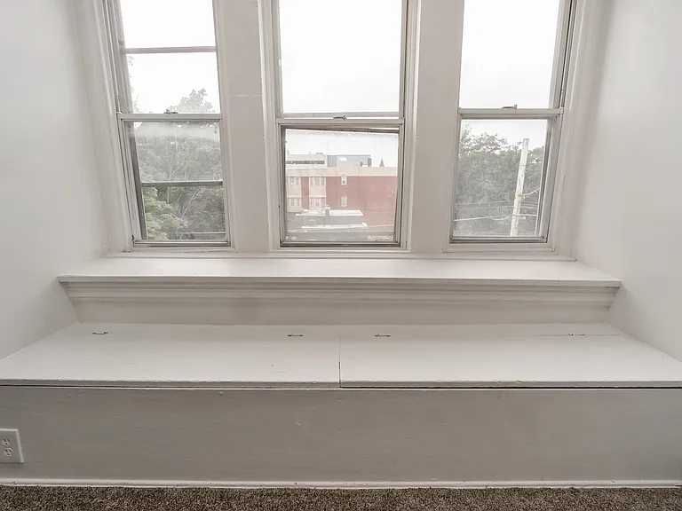 46 S 10th St #3 — Photo 6