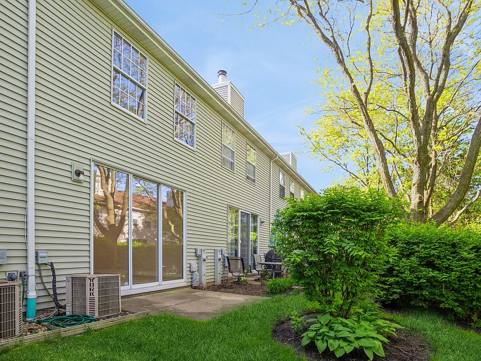 2nd image of 280 Meribel Ct