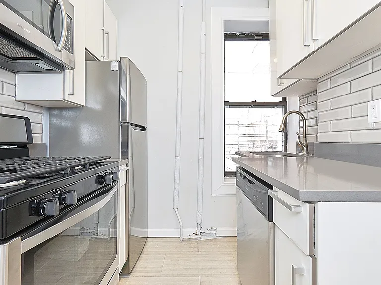 127 E 102nd St #3 — Photo 3