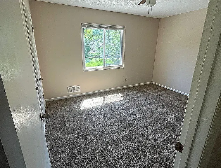 900 SW Kingscross Rd #902A — Photo 12