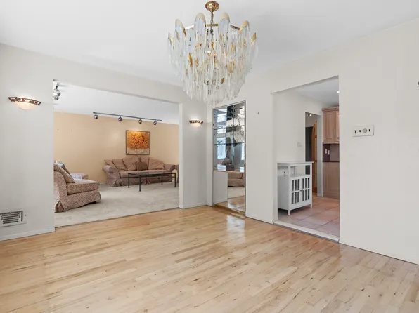 8506 Narrows Avenue image 10 of 45