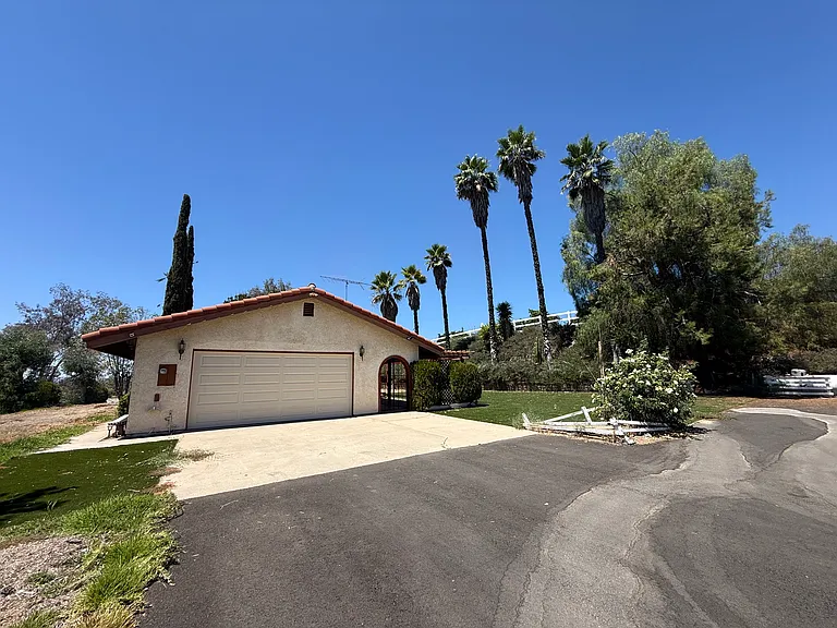 41280 De Portola Rd — Photo 3
