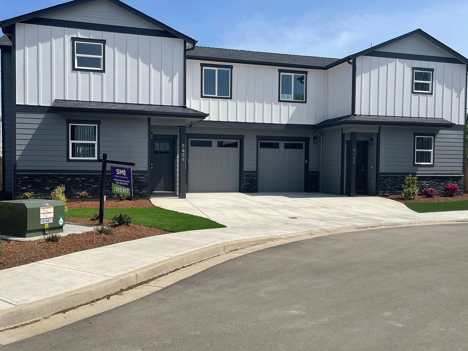 Duplex Homes in Desirable North Keizer Neighborhood — Photo 4
