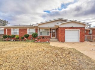 704 W Martha St, Altus, OK 73521