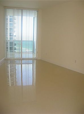 4th image of 15901 Collins Avenue #1803