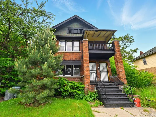 307 Grove St, Highland Park, MI 48203