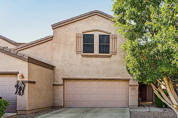 3 bed, 2.0 bath, 1522 sqft, $1,960 — Photo 3