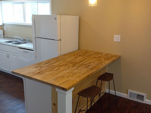 2nd image of 638 Hertel Ave #1