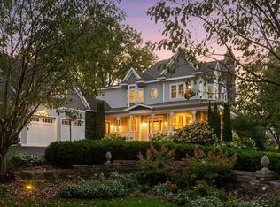 20575 Summerville Rd, Excelsior, MN 55331
