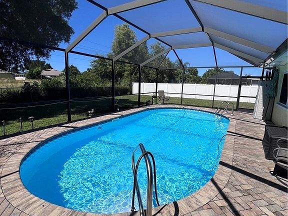 3rd image of 6859 Carmelle Dr