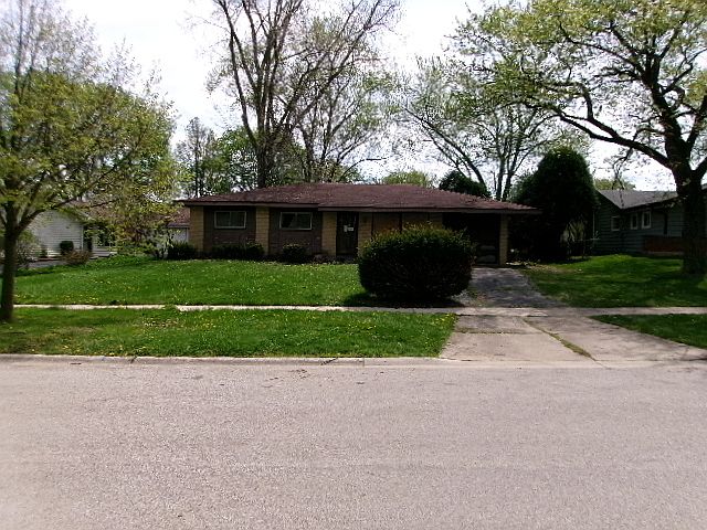1st image of 605 W Berkley Ln