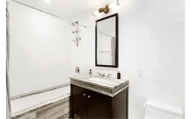 Sold by Douglas Elliman | media 20