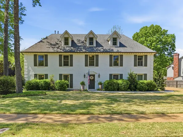 9270 E Bridge Dr, Germantown, TN 38139