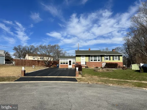 16 Flora Cir, Newark, DE 19711
