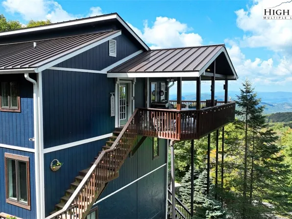 1054 Charter Hills Road, Beech Mountain, NC 28604