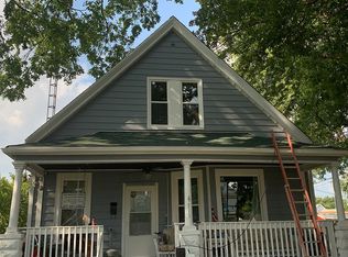 715 E Black Ave, Springfield, IL 62702