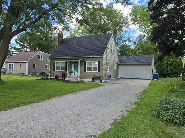 3256 Hammond Ave, Waterloo, IA 50702