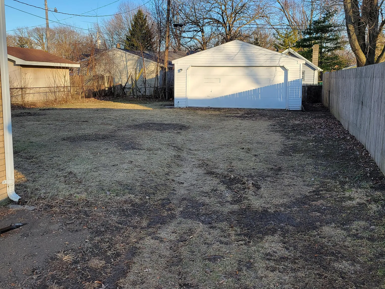 1860 South Shore Boulevard - 1 — Photo 2