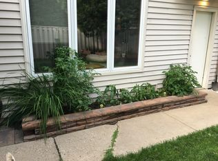 982 Carmel Ct, Shoreview, MN 55126